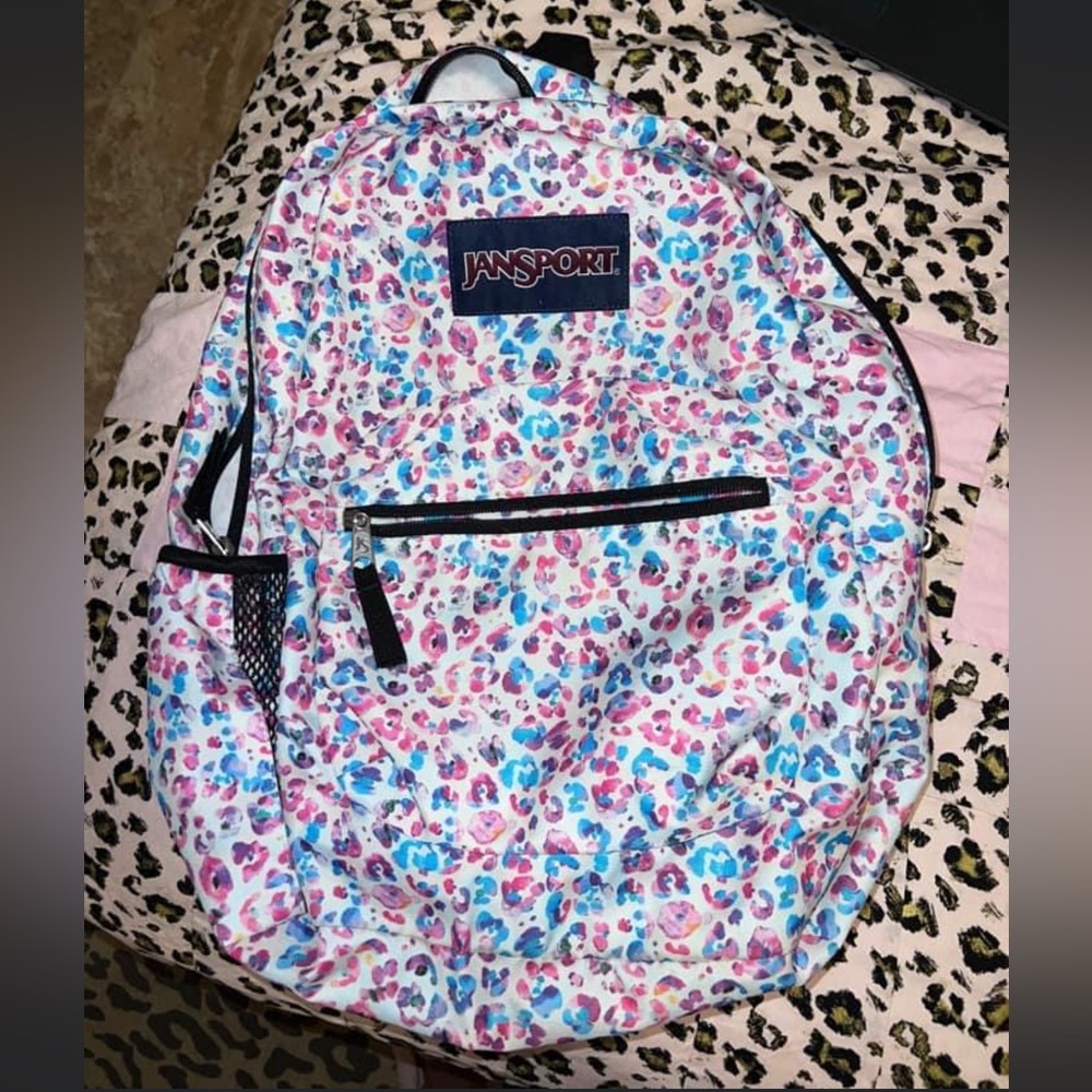 Jansport backpack PERFECT condition!!